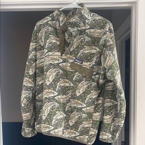 Patagonia Green Fish Pattern Pullover